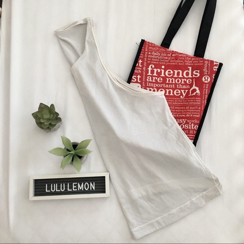 LULULEMON White Tank Top (High Low)
